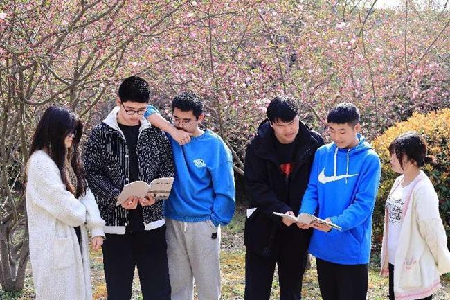 点击图片翻到下一页>> 点击图片翻到下一页>>